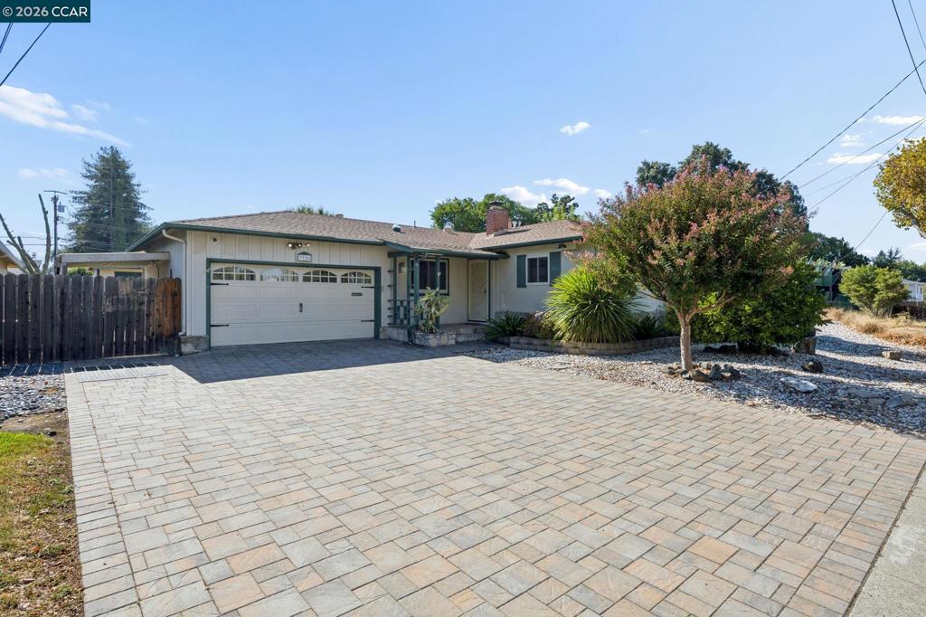 3926 Beechwood Dr Property Photo 1