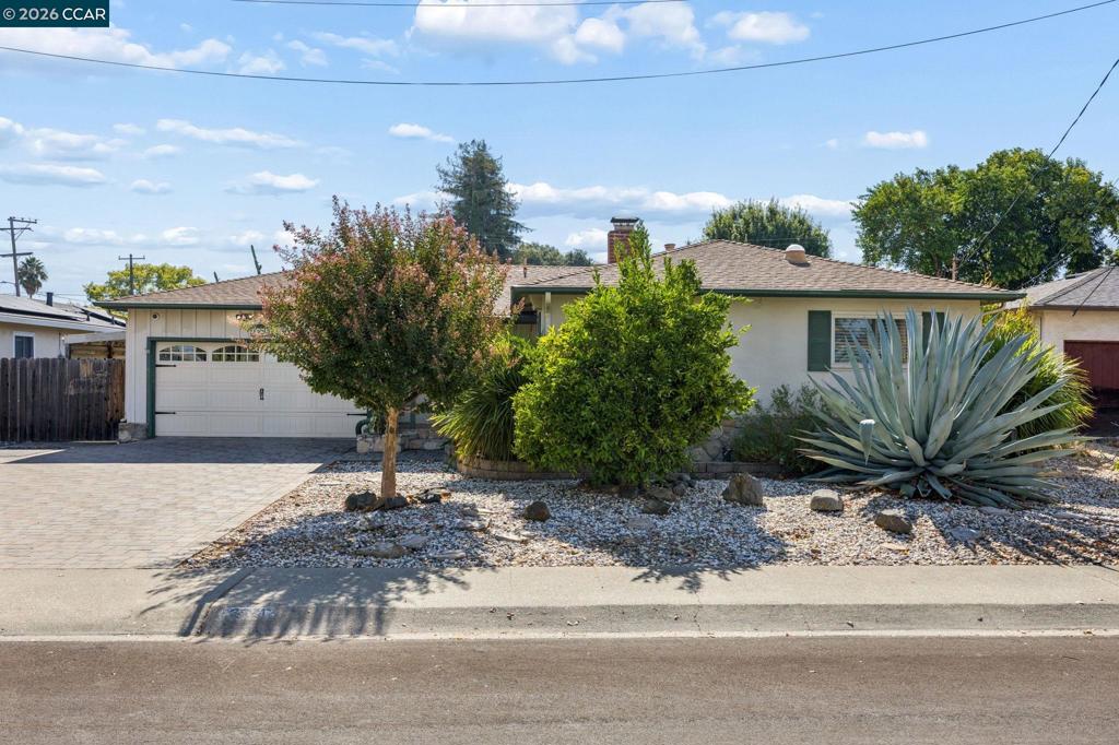 3926 Beechwood Dr Property Photo 2