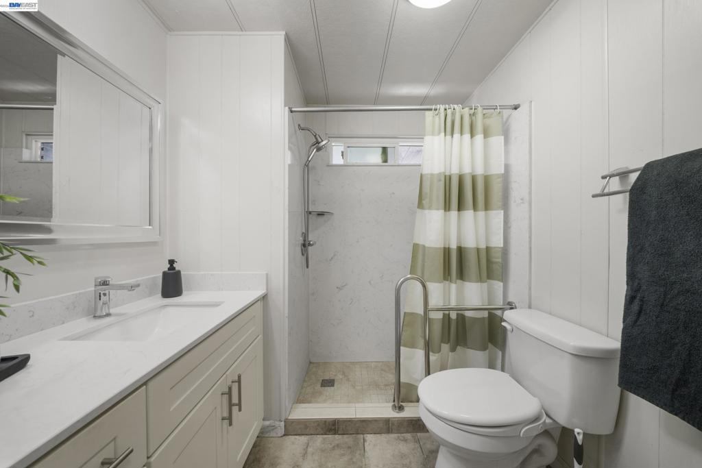 3231 Vineyard Ave Property Photo 14