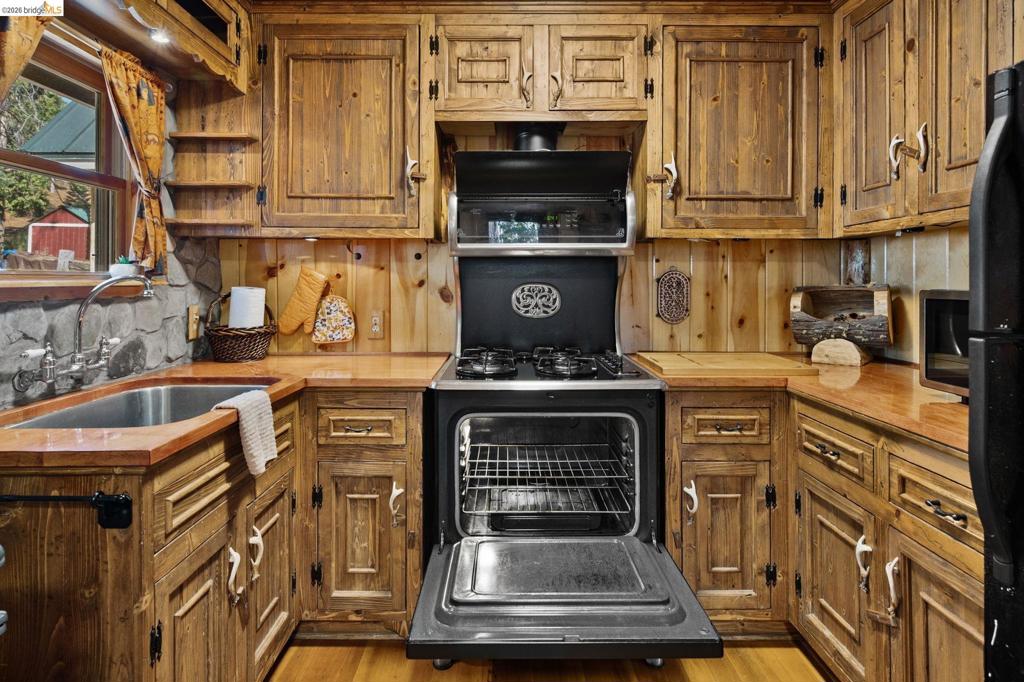 25972 Long Barn Road Property Photo 10
