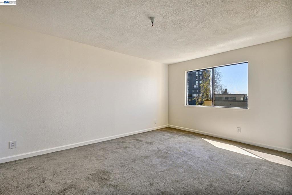 545 Pierce St 3204 Property Photo 12