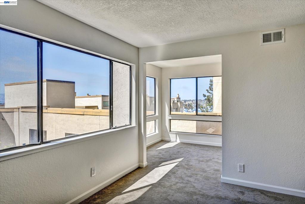 545 Pierce St 3204 Property Photo 16
