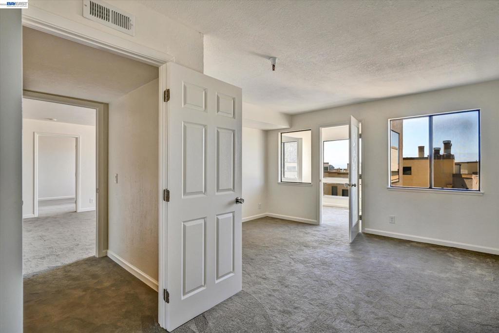 545 Pierce St 3204 Property Photo 18
