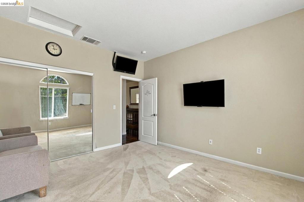 5371 Gold Creek Cir Property Photo 6