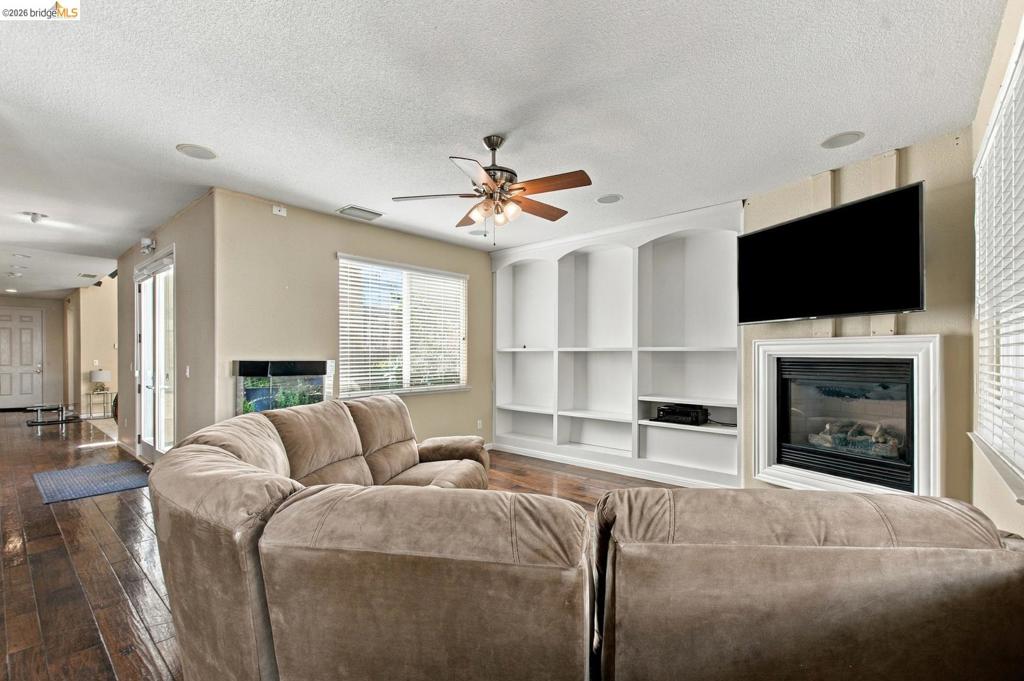 5371 Gold Creek Cir Property Photo 14