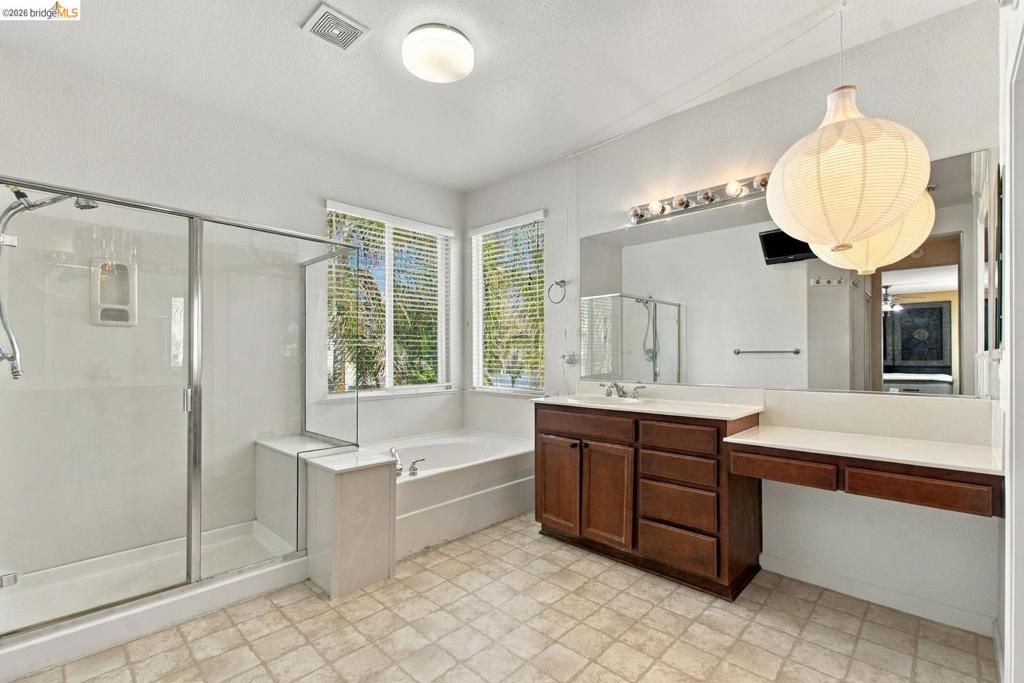 5371 Gold Creek Cir Property Photo 33