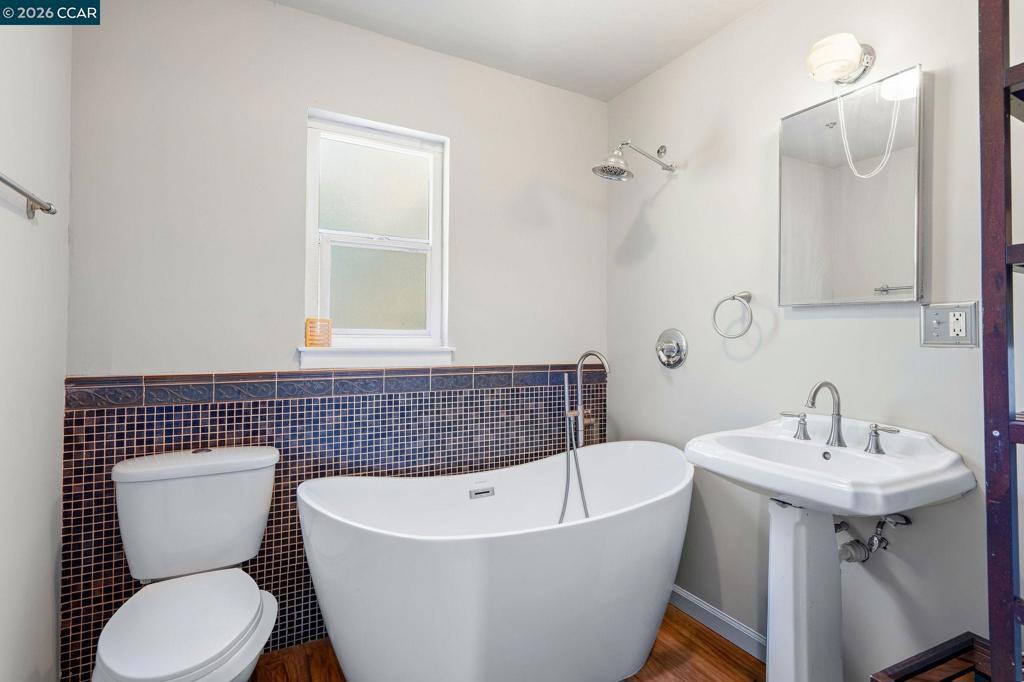 4911 76th St Property Photo 15