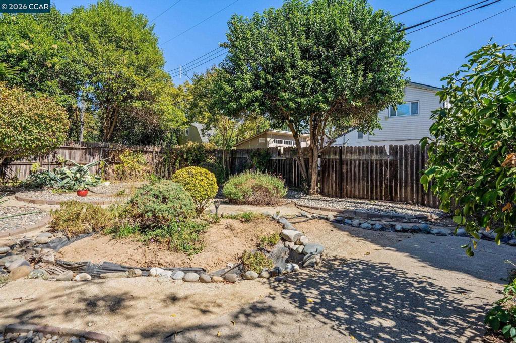 4911 76th St Property Photo 24