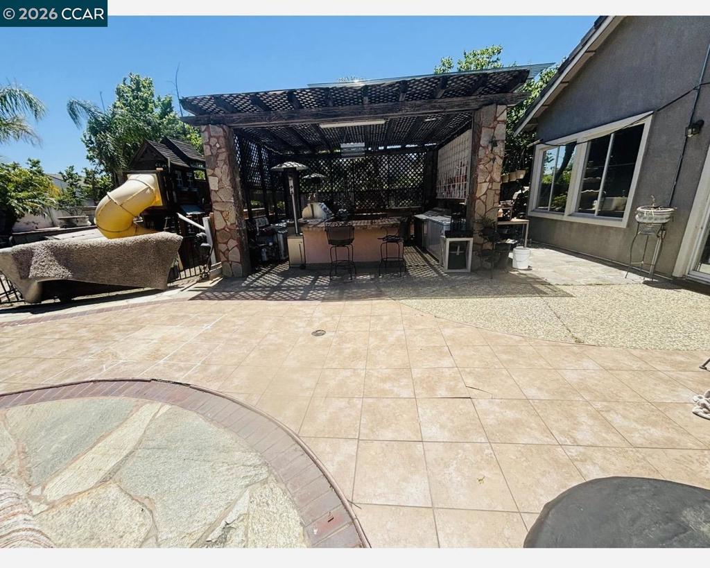5409 Amberdale Way Property Photo 9
