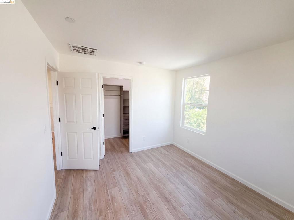 2491 Chuck Hammond Dr Property Photo 18