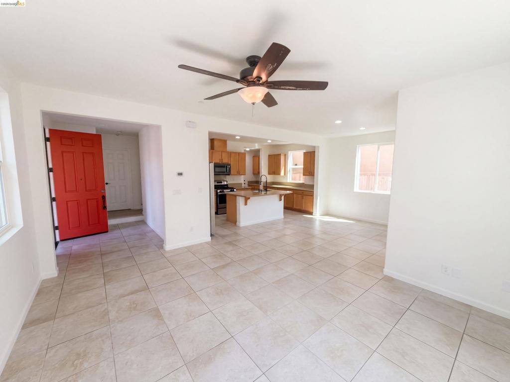 2491 Chuck Hammond Dr Property Photo 28