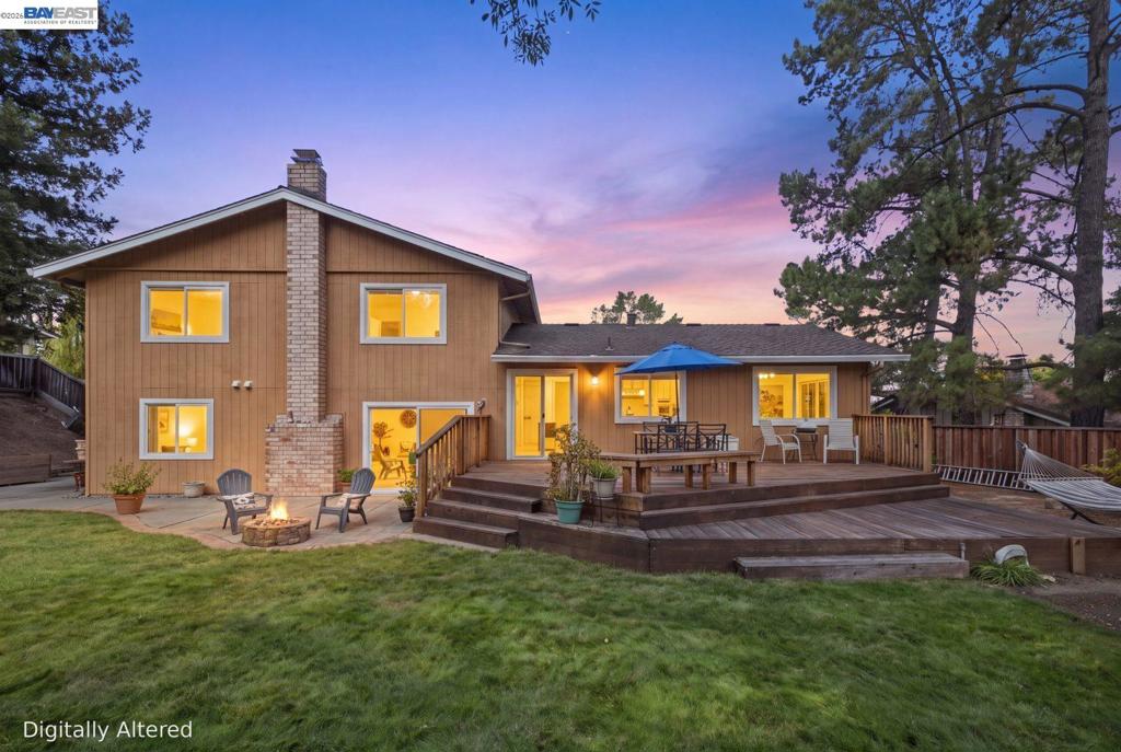 2451 Palmira Pl