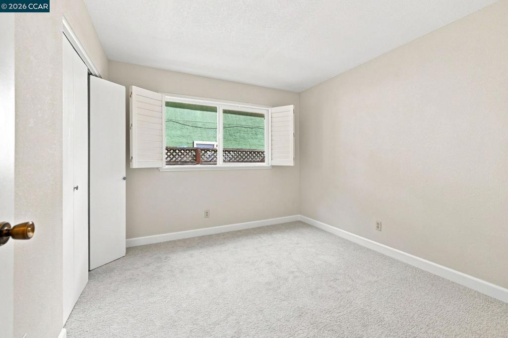 1284 Pinecrest Dr Property Photo 18
