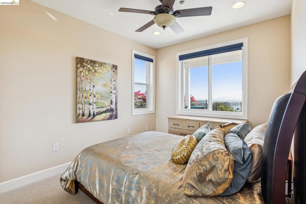 214 Seaview Dr Property Photo 39