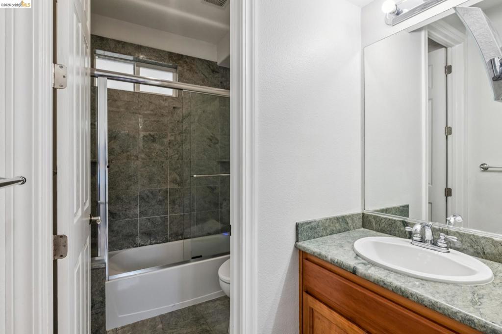 214 Seaview Dr Property Photo 47