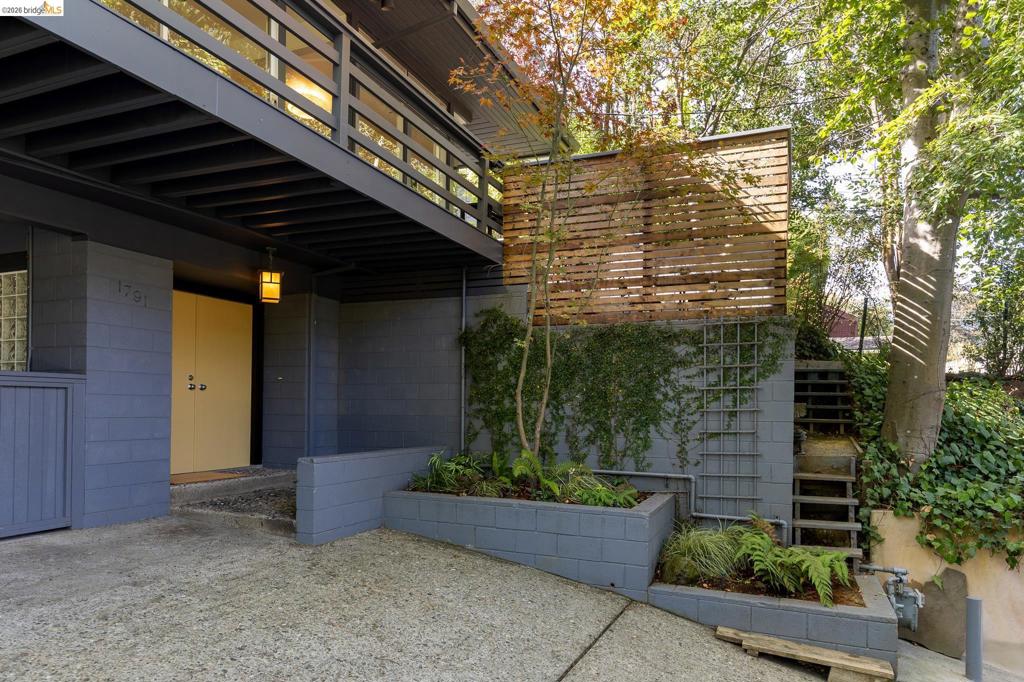 1791 Indian Way Property Photo 11