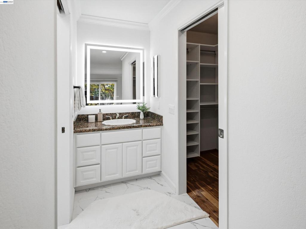 5773 Shadow Ridge Dr Property Photo 36