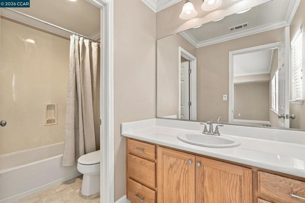 405 Emerson Ct Property Photo 31