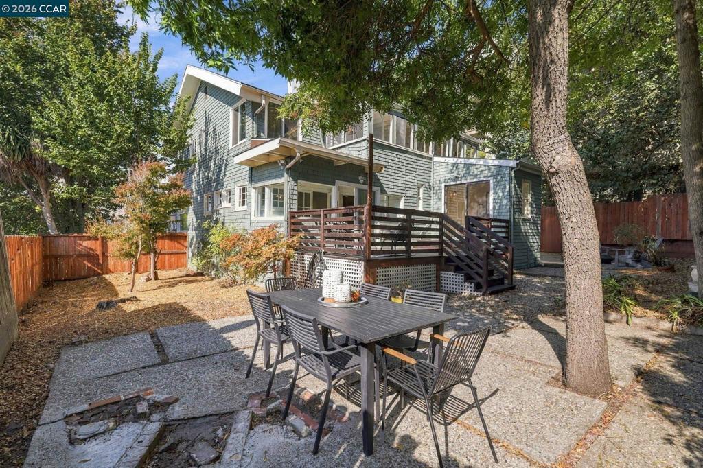 430 Adams St Property Photo 45