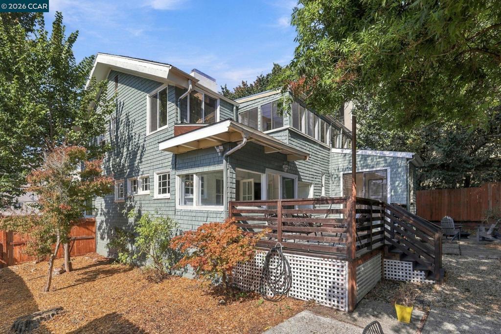 430 Adams St Property Photo 46