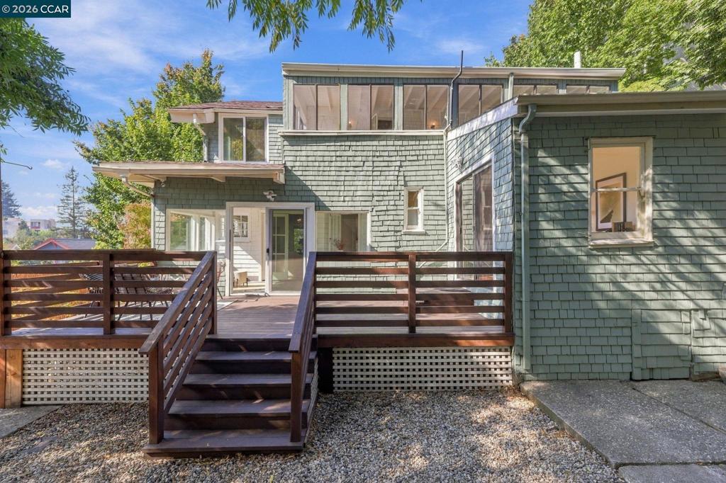 430 Adams St Property Photo 47