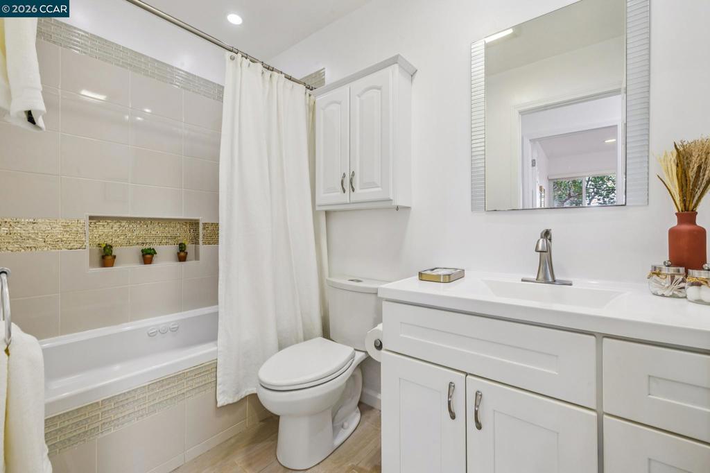 30 Massolo D Property Photo 22