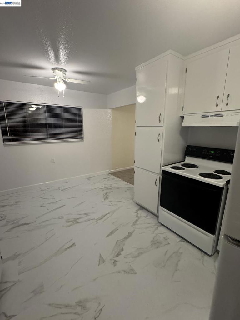 416 Grove Way Property Photo 4