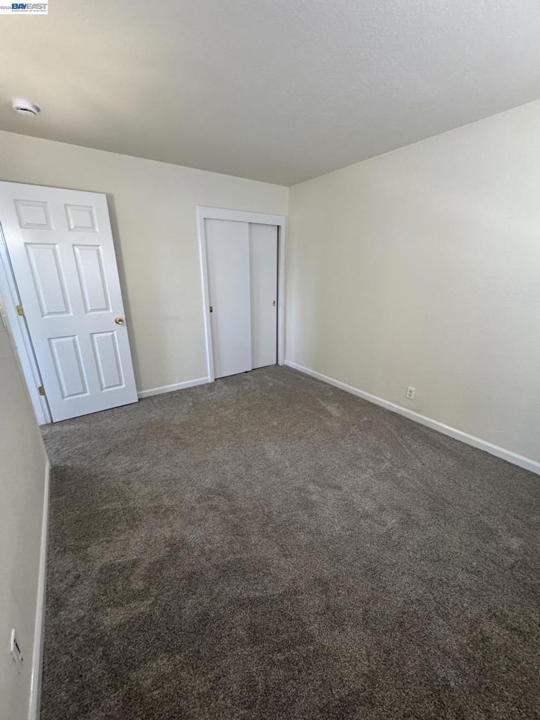416 Grove Way Property Photo 8