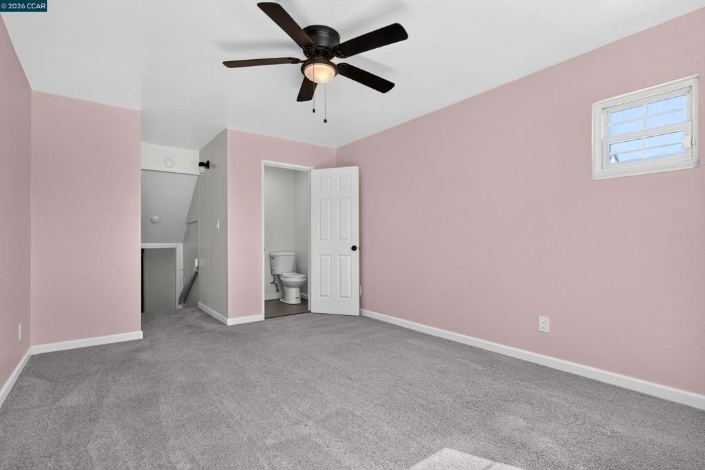 640 Henry St Property Photo 26