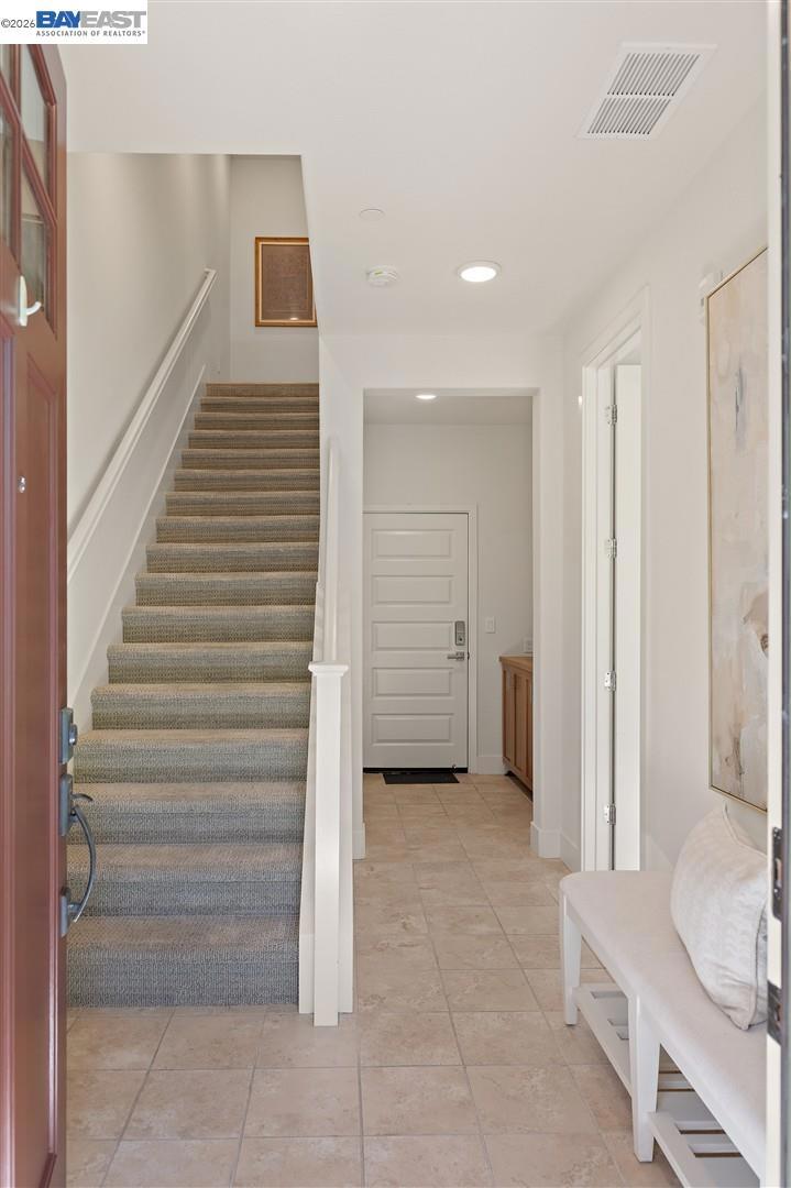 475 Diller St Property Photo 6