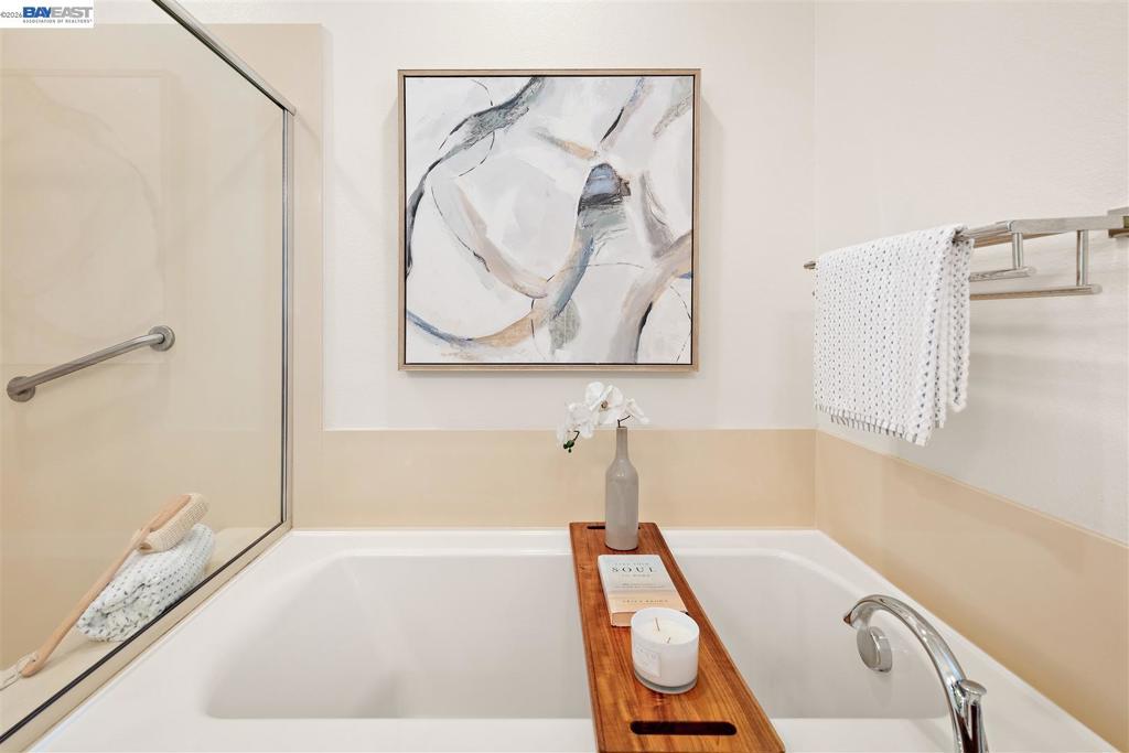 475 Diller St Property Photo 36