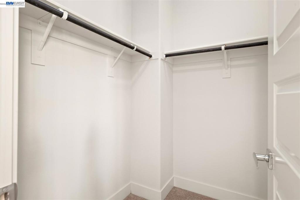 475 Diller St Property Photo 38