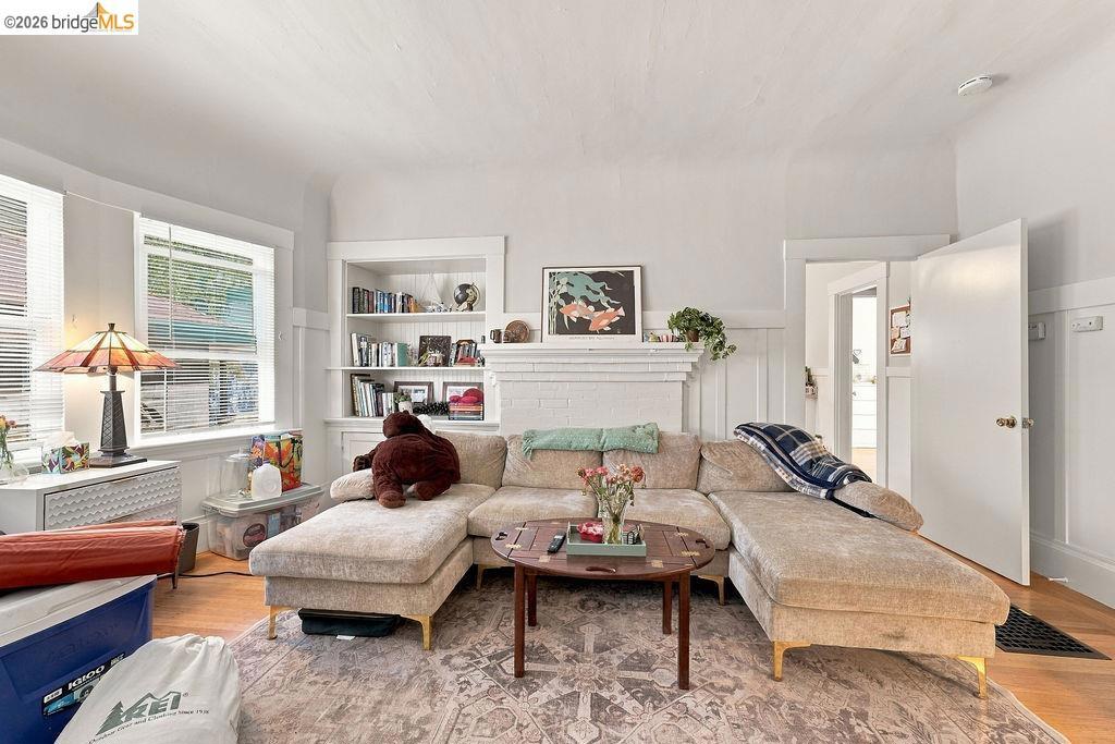 2307 2309 Prince St Property Photo 25