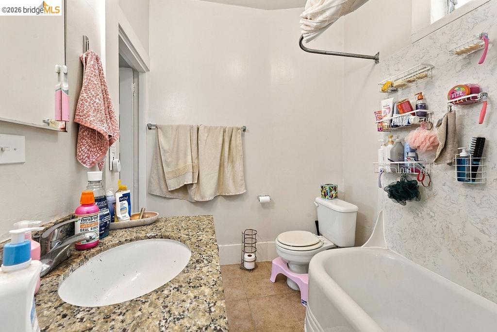 2307 2309 Prince St Property Photo 27