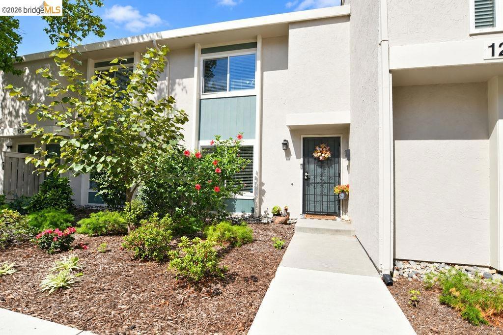 1261 Pine Creek Way C Property Photo 1