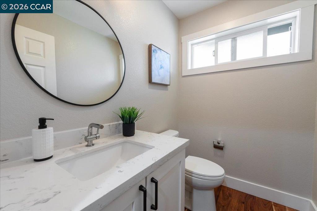 217 Weymouth Ct Property Photo 7