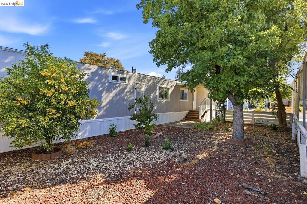 3100 Federalist Ln Property Photo 8