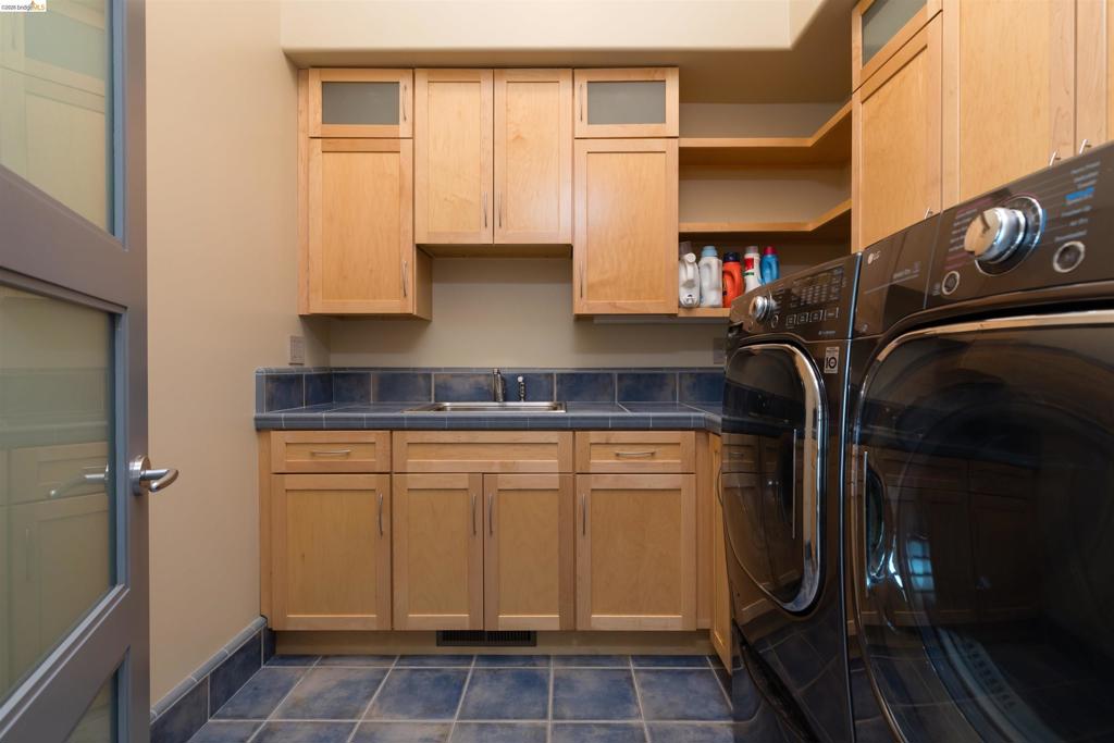 13367 Campus Dr. Property Photo 48