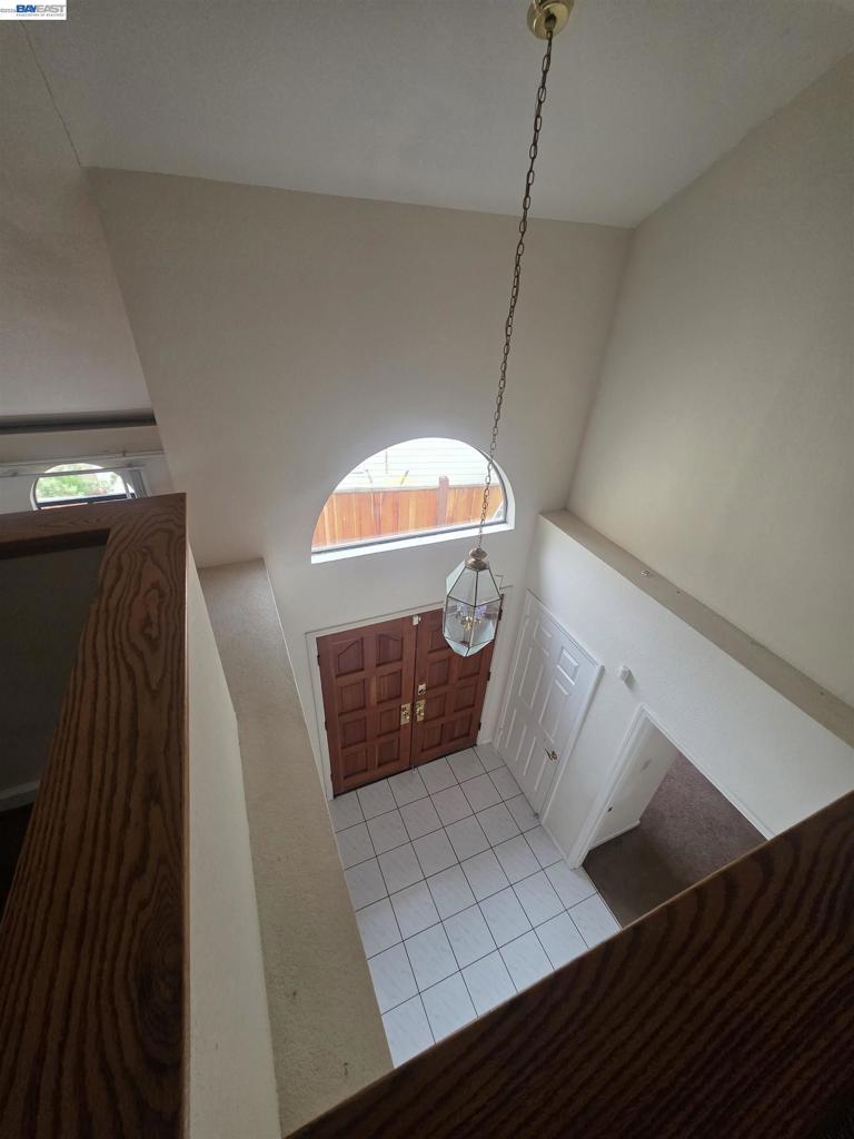 38179 Acacia Ct Property Photo 2