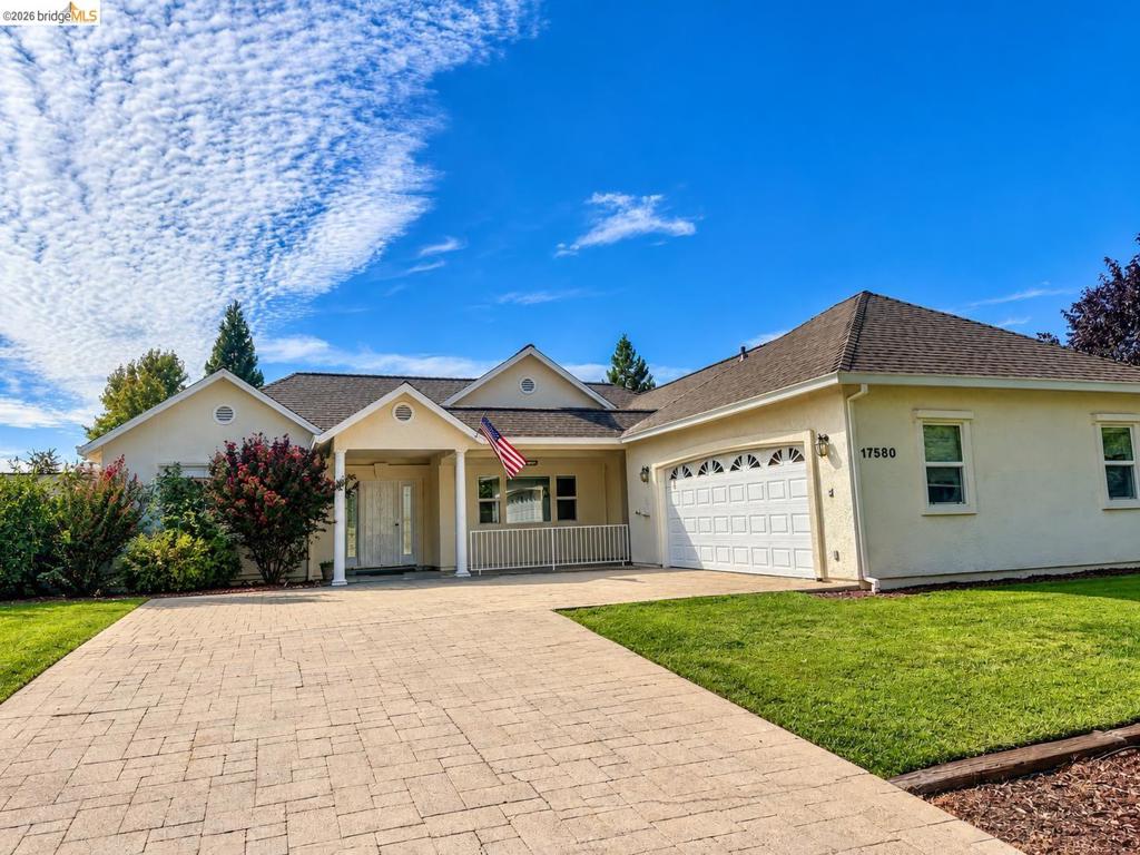17580 Wild Oak Dr Property Photo 1