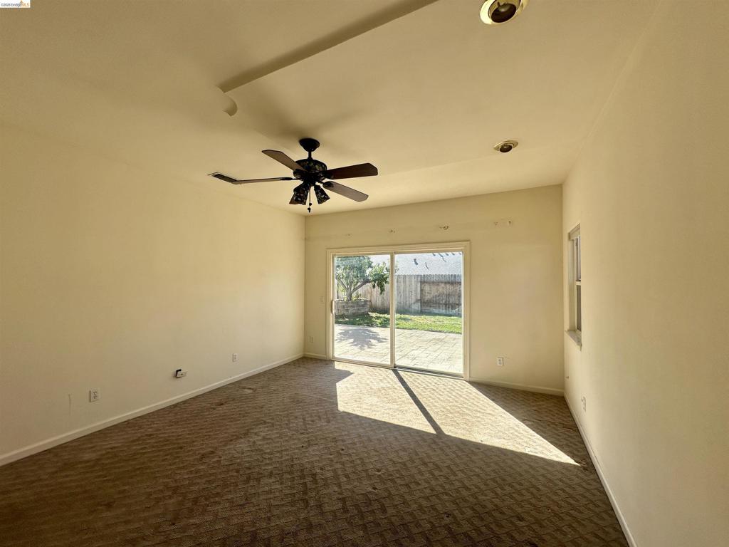17580 Wild Oak Dr Property Photo 16
