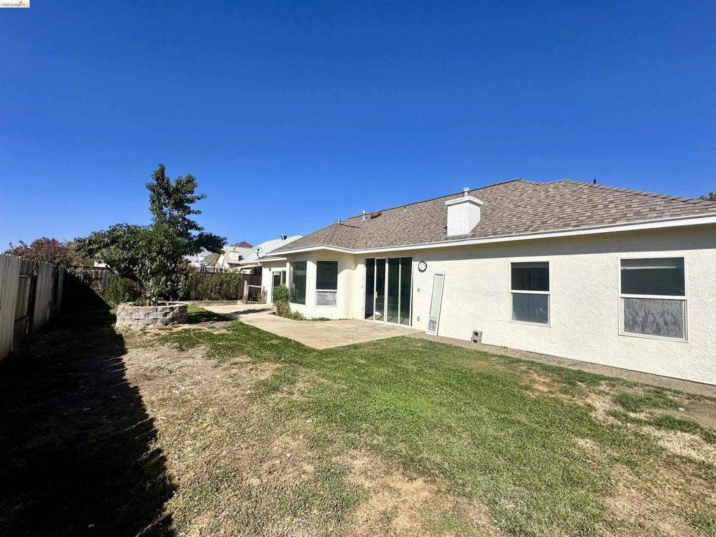 17580 Wild Oak Dr Property Photo 19