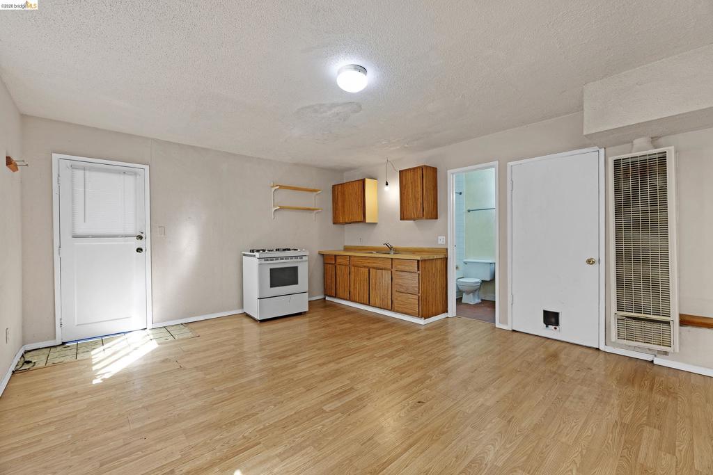 6501 Oakwood Dr Property Photo 16