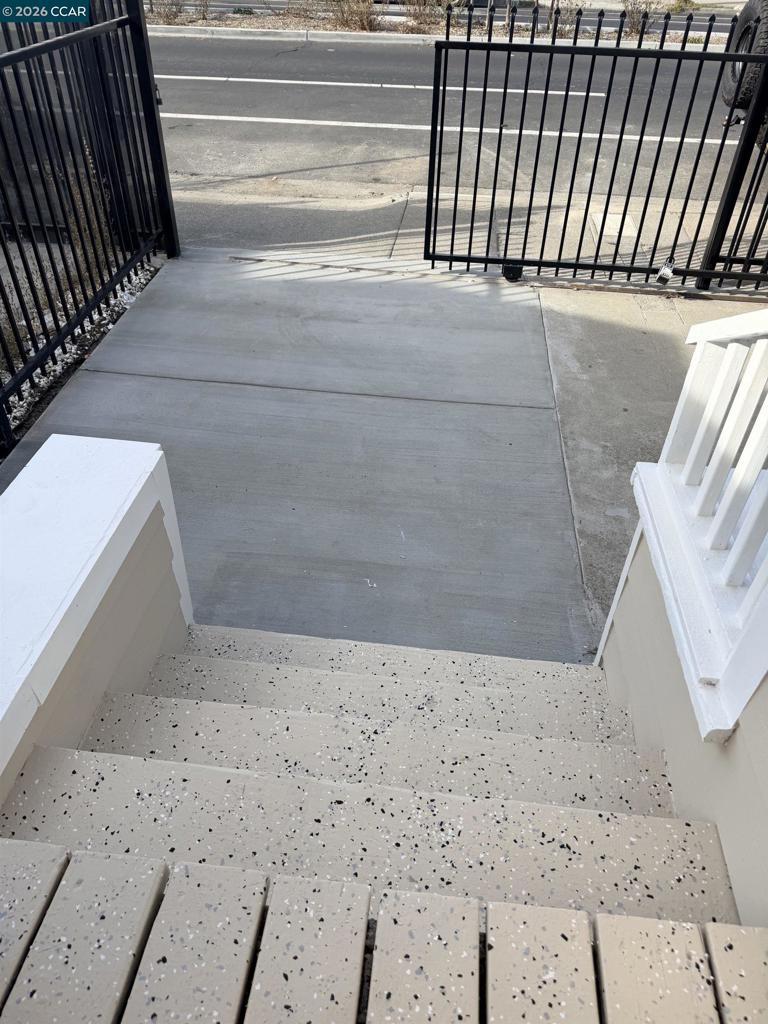 820 Pennsylvania Ave Property Photo 4