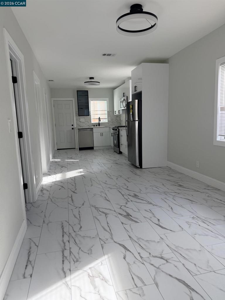 820 Pennsylvania Ave Property Photo 6
