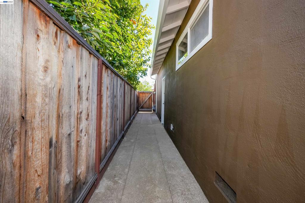 701 Floresta Blvd Property Photo 56