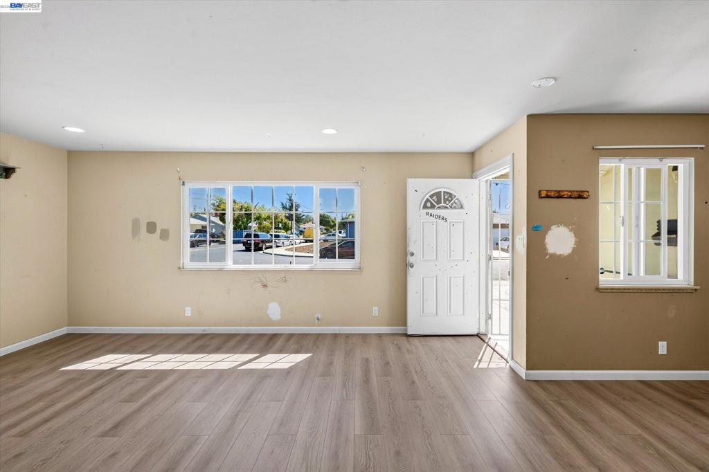 3470 Pestana Way Property Photo 3