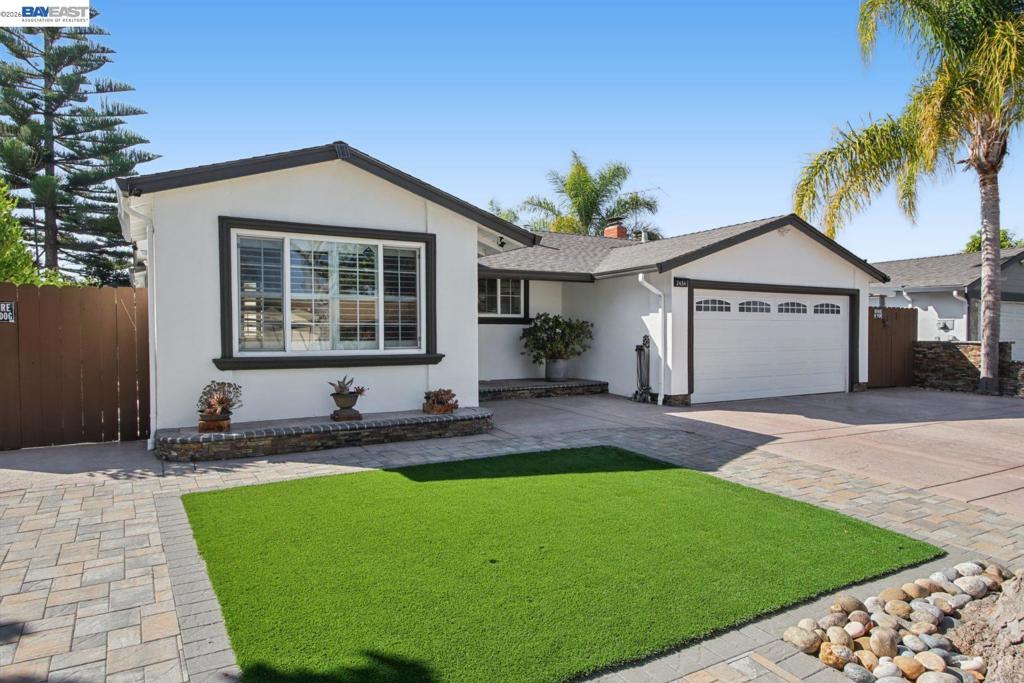 2454 Medallion Dr Property Photo 1