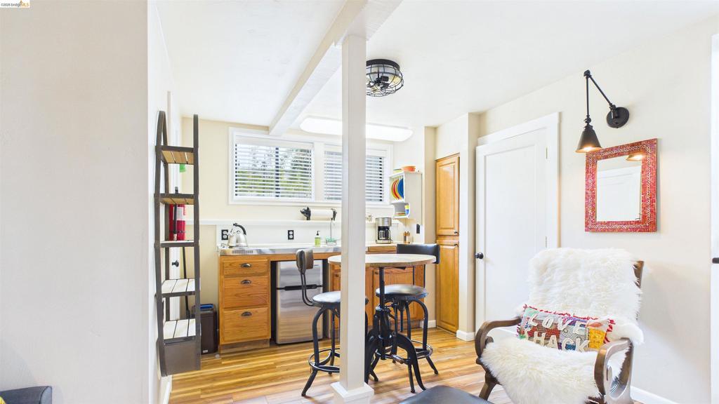 186 Theall Property Photo 23