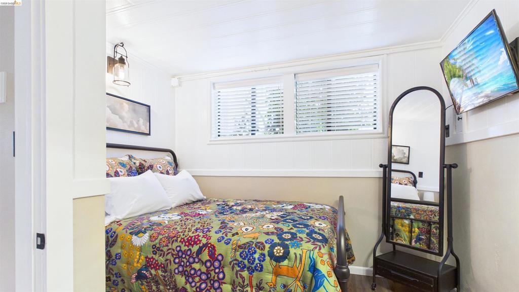 186 Theall Property Photo 24